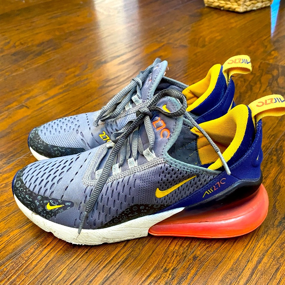 Nike Women's Air Max 270 5Y